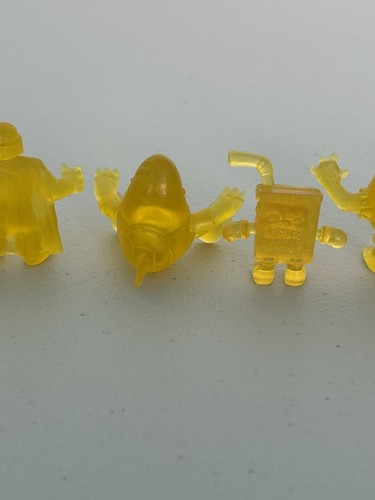 BAIT WonderCon Exclusive OMFG! Outlandish Mini Figure Guys Series 2 Set yellow - Picture 10 of 12
