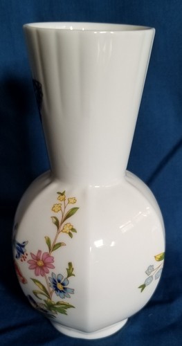 Jarrón hexagonal Aynsley Cottage Garden de 5 1/4 pulgadas porcelana de hueso inglés EXCELENTE - Imagen 4 de 7