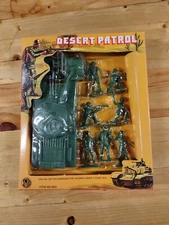 Vintage Desert Patrol Toy Soldier Play Set (70s Imperial Toy Company) Hong Kong 