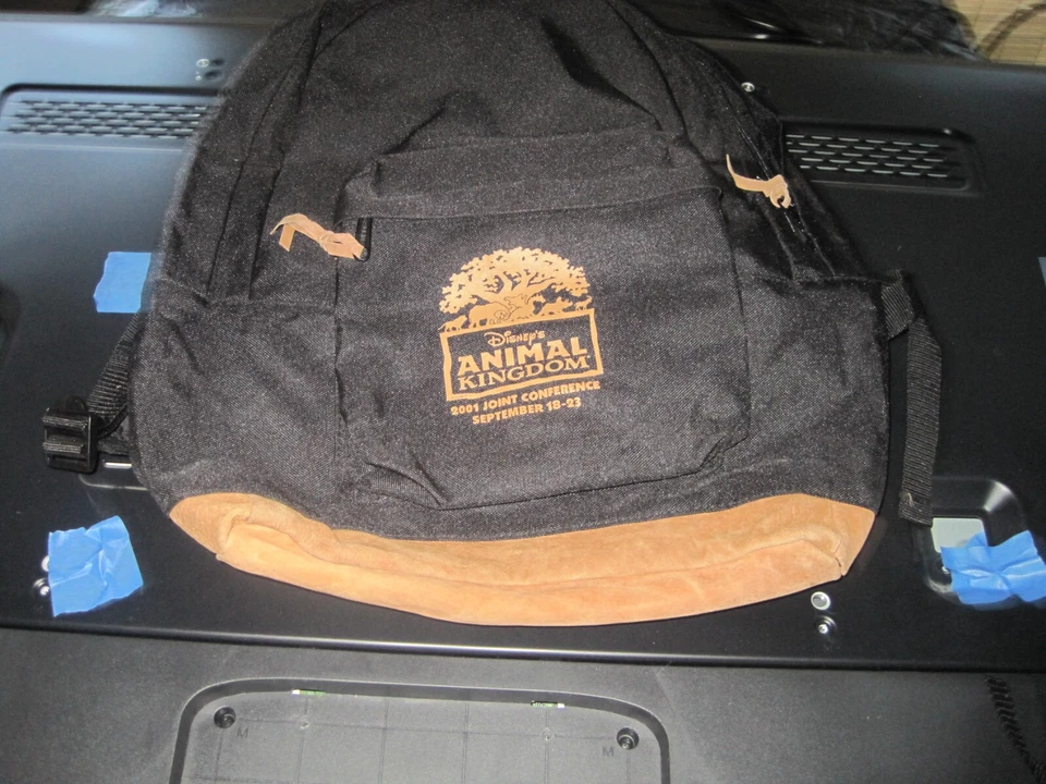 Disney Animal Kingdom Spet 2001 Conferencia Conjunta Nylon con Fondo de Cuero Bronceado Foto 2 de 3