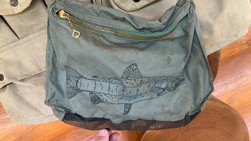 Vintage Fishing Vest and Fishing Creel Cabin Lake House Cottage Lodge Home Decor - Picture 4 of 10