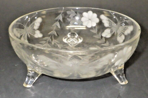 Glass Butterfly/Floral Gray Cut Clear 3-toed Footed Bonbon Bowl 6 " Elegant - Picture 2 of 3