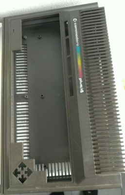 Commodore Plus/4 Gehäuse (119573) (with screws)