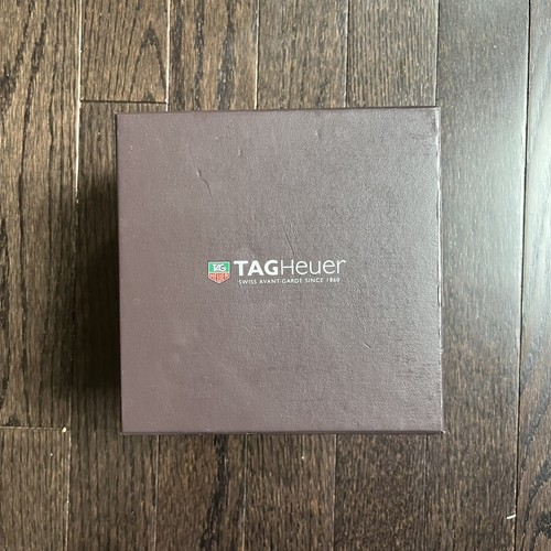 Tag Heuer Uhrenbox original gebraucht mit Umkarton.