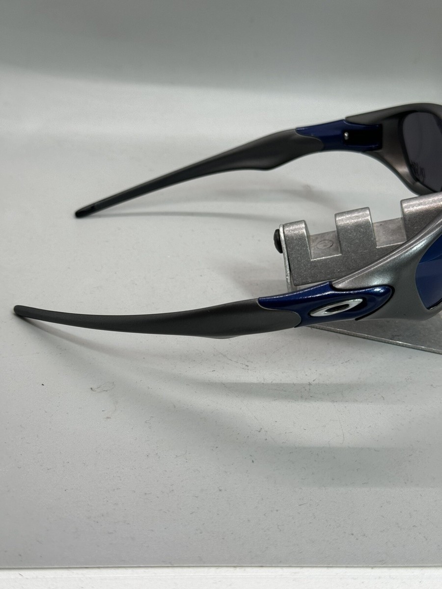 Oakley Vintage JP Montoya Dark Grey Valve 1.0 W/ Ice Blue
