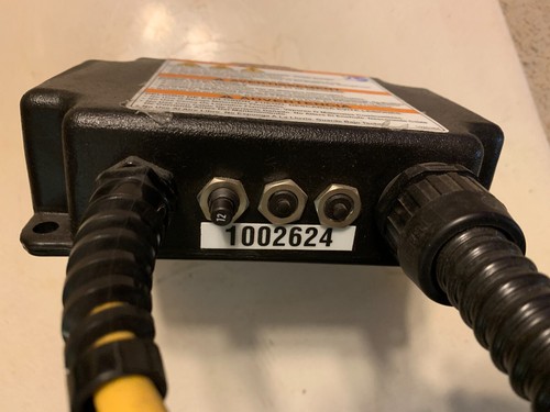 NOBLES POWER EAGLE 1016 Self-Contained Carpet Extractor CONTROL BOX ASSEMBLY - Picture 4 of 6