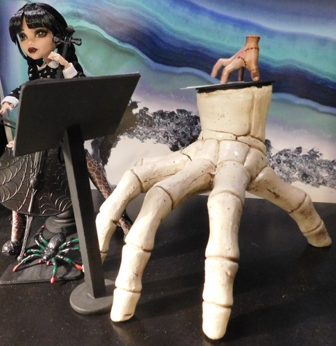 Mattel Monster High X Wednesday Addams & Thing personalizado y MÁS ÚNICO EN SU CLASE - Imagen 11 de 11