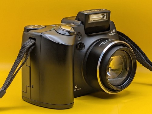 Olympus SP-500UZ 6mp Working - Picture 1 of 13