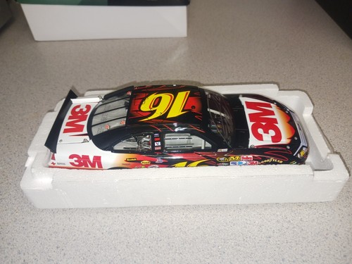 Signed #16 Greg Biffle 3M 1/24 Ford Fusion Roush Fenway Racing NASCAR Autograph - Picture 7 of 9