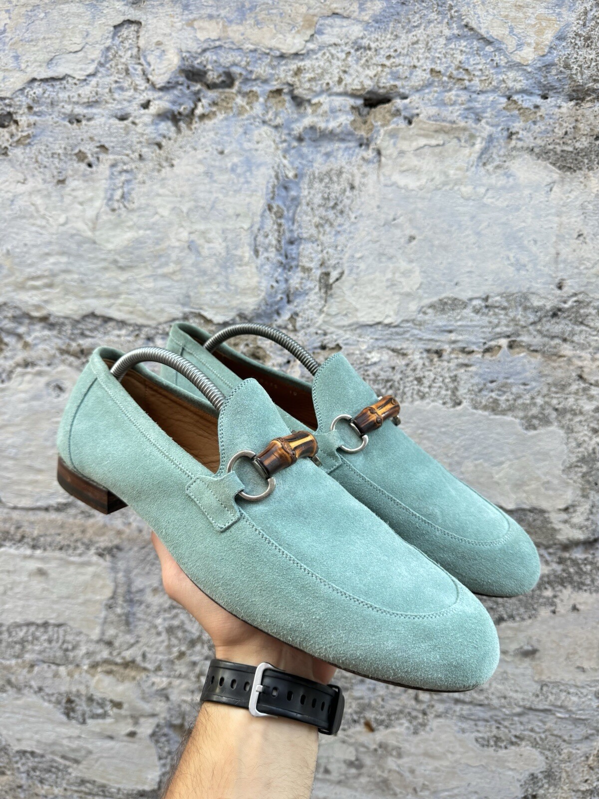 Picture 1 of 18