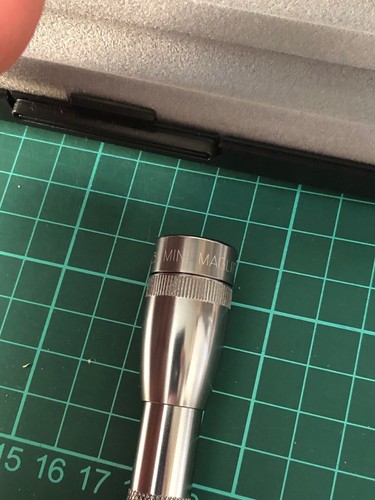 MAGLITE MINI MAG AAA GRAU Taschenlampenbatterie MINI Mag Lite AAA in Box - Bild 7 von 8