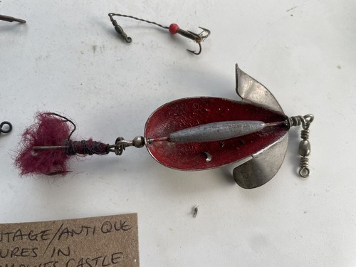 FA6 VINTAGE FISHING LURES SPOONS SPINNERS JOB LOT MACKIES CASTLE TIN JW DAY 110 - Picture 4 of 10