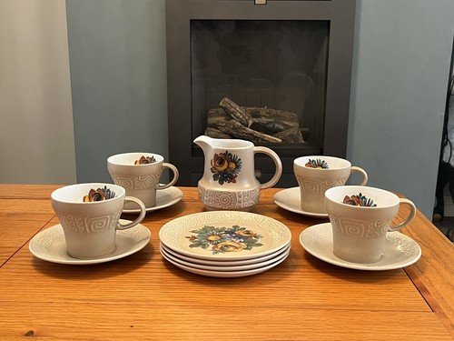 VINTAGE ROYAL TUDOR WARE INCA BARKER BROS TEA SET - Picture 3 of 5
