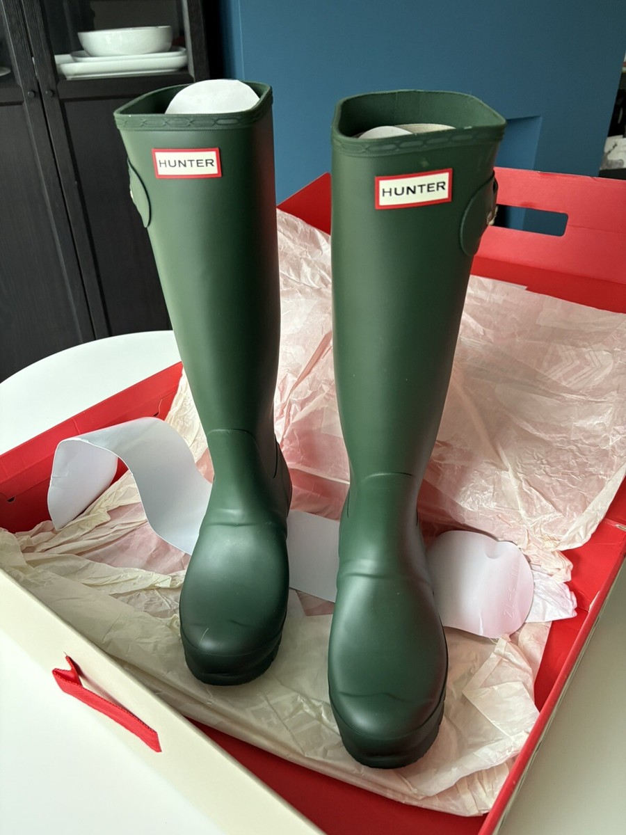 Hunter Wellington Boots Size UK Original Tall In Green Welly
