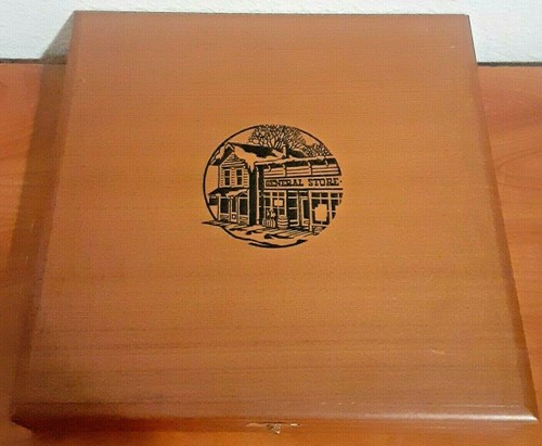 The General Store by Jon Hunter plate Wooden Box W/ Certificate Of Authenticity - Picture 7 of 9