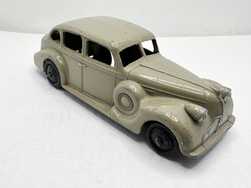 RARE VINTAGE DINKY TOYS # 39D BUICK VICEROY SALOON DIECAST MODEL CAR FAWN 1947 - Picture 4 of 5