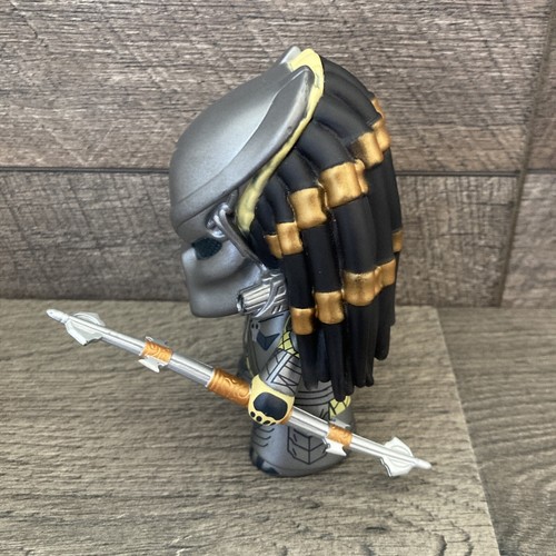 AVP Alien Vs Predator Loot Crate Titans Vinyl Figurine 2015 FOX Movie Video Game - Picture 2 of 5