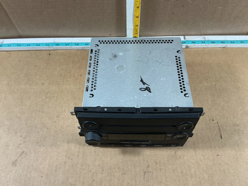 2005 Mercury Montego Radio Receiver CD Player 5F9T-18C869-AG OEM - Image 3 of 4