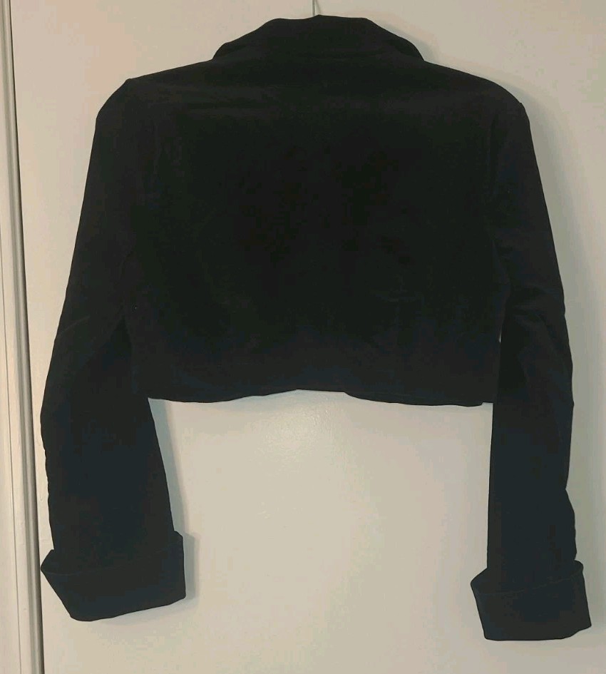 Picture 2 of 12