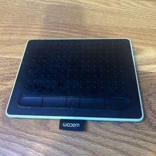 Wacom Intuos S Wireless Drawing Graphics Tablet - Black/ blue 