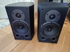 Wharfedale Diamond 9.1 Bookshelf Speakers Pair Black + Banana Cables