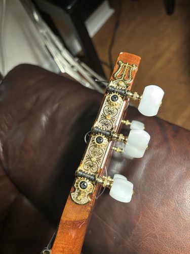 1960s Epiphone Classical guitar. RIGHT HANDED Made in Kalamazoo ! - Picture 13 of 24