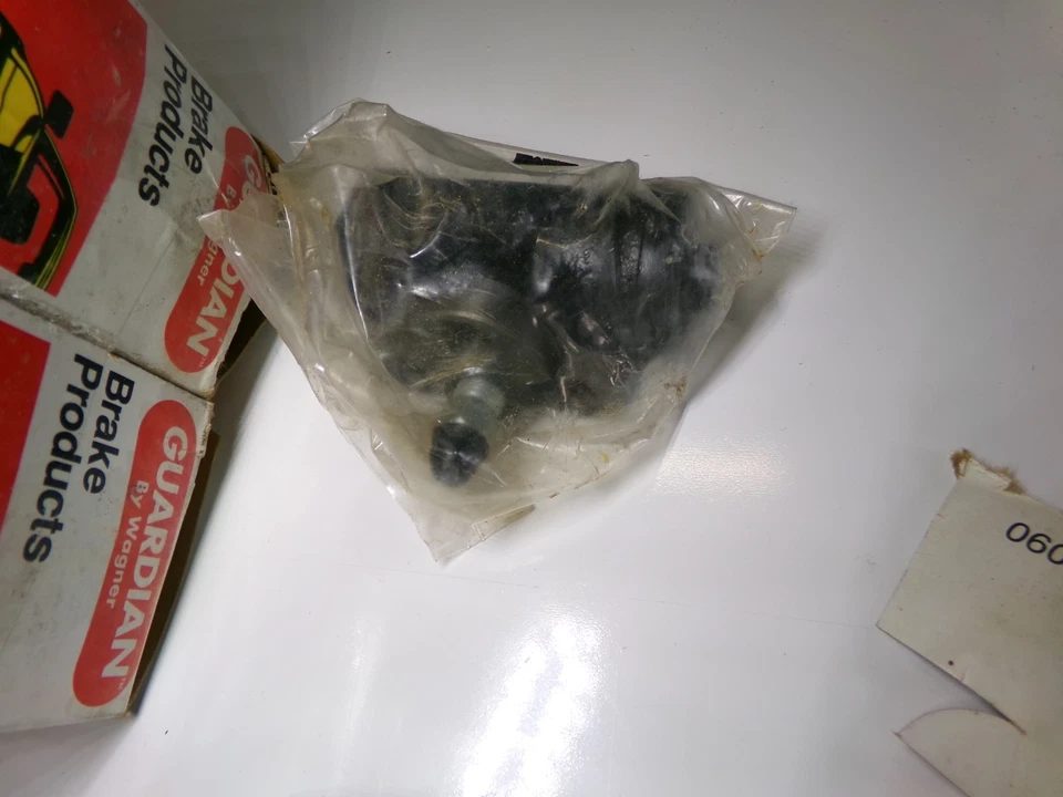 2 cilindros de rueda de freno de tambor Wagner 28-116342 para Mitsubishi Montero Sport 99-04 Foto 3 de 4