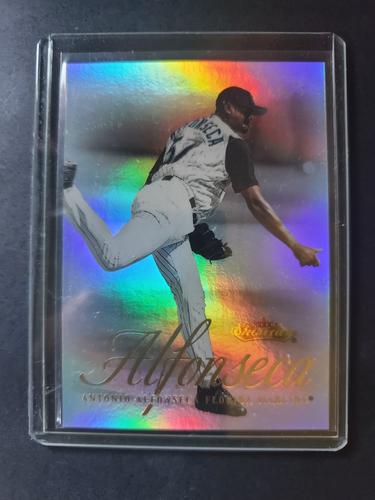 2000 Fleer Showcase - Antonio Alfonseca #94