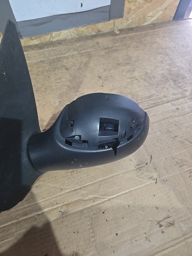 PEUGEOT SPORT 206 2006 PASSENGER SIDE WING MIRROR NEEDS TOP - Picture 2 of 3