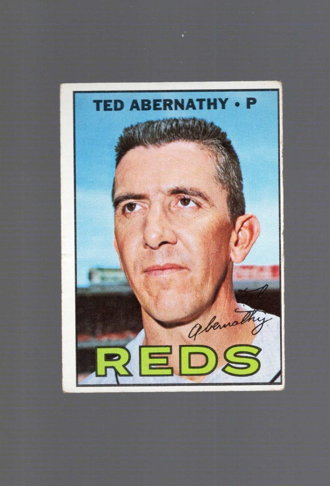 1967 Topps Baseball Card # 597 Ted Abernathy in Vg/Vg+ Condition