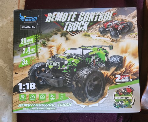 Ferngesteuerter Wagen Geländewagen Maßstab 1:18 mit LED. Hinzugefügt 2nd used 2wd RC