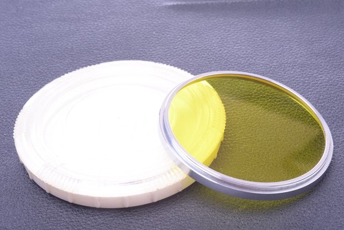 ✅ NIKON YELLOW Y48 72MM FILTER GENUINE FOR LENS SCREW IN W/ KEEPER 65 - Picture 2 of 2