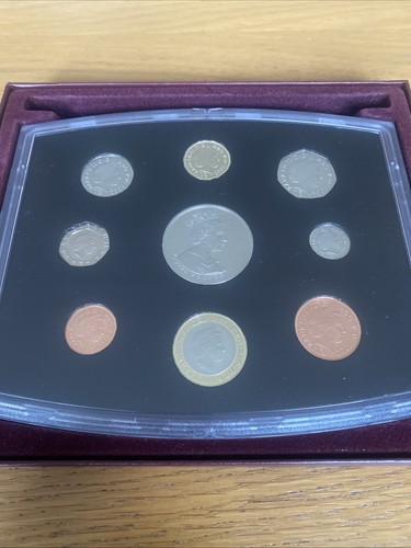 2002 Royal Mint Annual Proof 9 Coin Set with COA booklet and display box (31825) - Picture 2 of 11