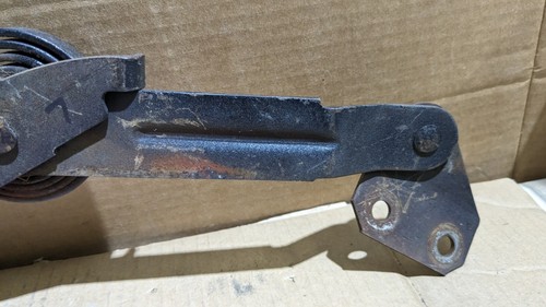 1981-87 CHEVY GMC SUBURBAN TRUCK ORIGINAL HOOD HINGE SPRING LH - Picture 8 of 8