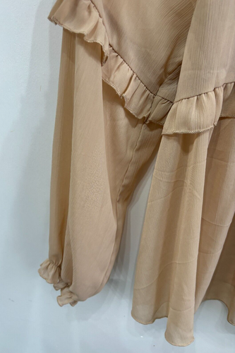 Women's Boohoo Ecru Ruffle Detail Plunge Neck Chiffon Long Sleeve Blouse Size 22 - Picture 5 of 9