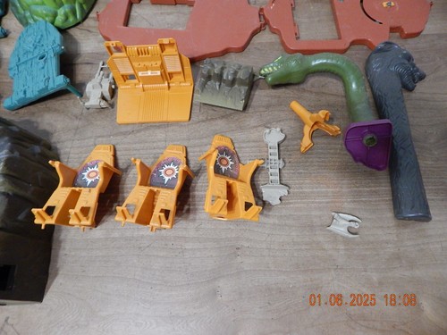 Vintage Motu Castle Grayskull Parts Masters Of The Universe He-Man Mattel - Picture 4 of 5