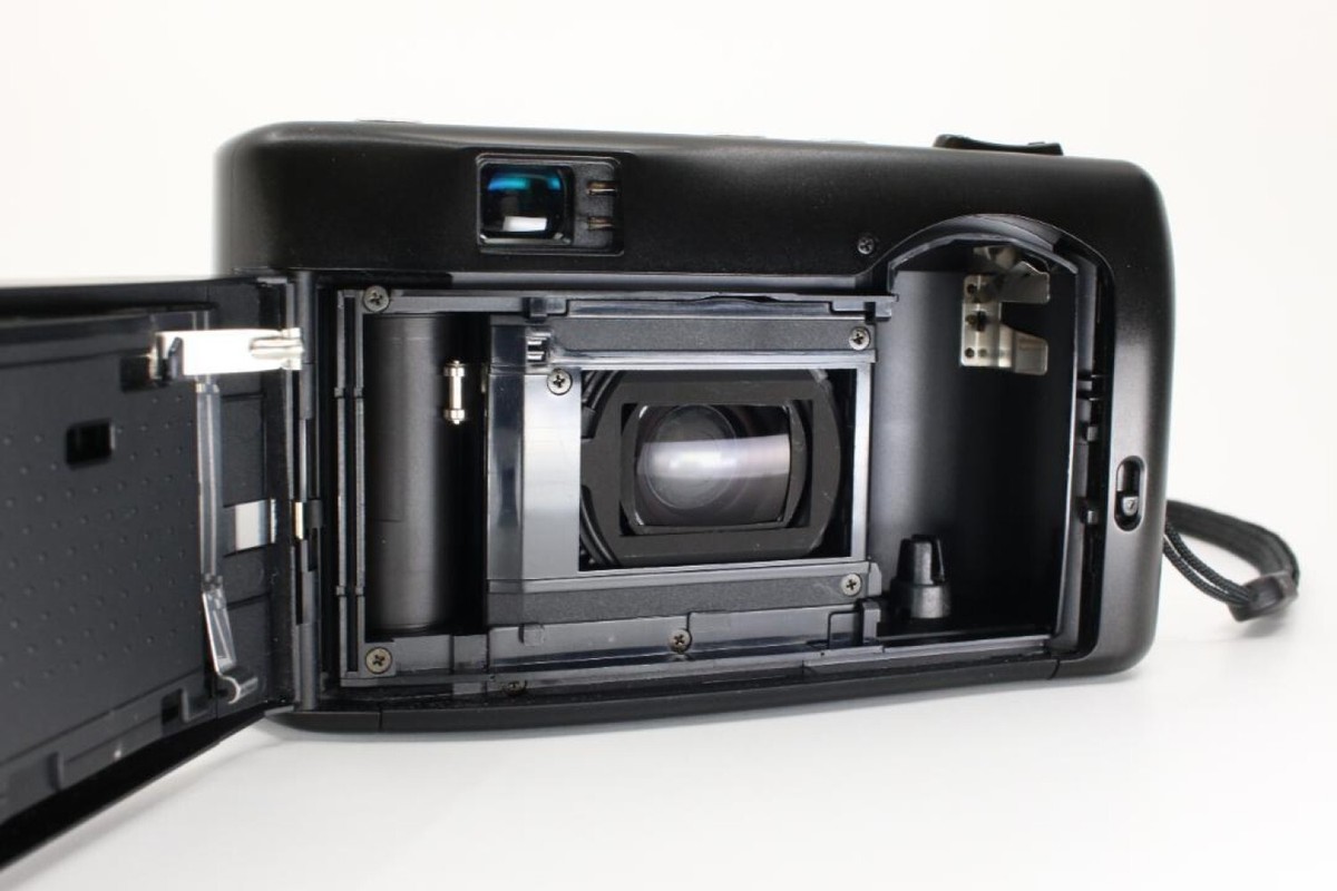 レア!ライカ Leica Z2X VARIO-ELMAR 35-70 Leica Z2X Vario Elmar Silver 35-70mm Point & Shoot Camera w/Case