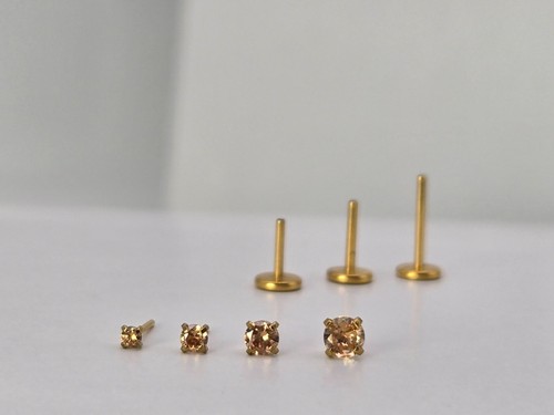 20G/18G/16G Titanium Honey Push Pin Labret, Threadless Flat Back Earring - Picture 4 of 13