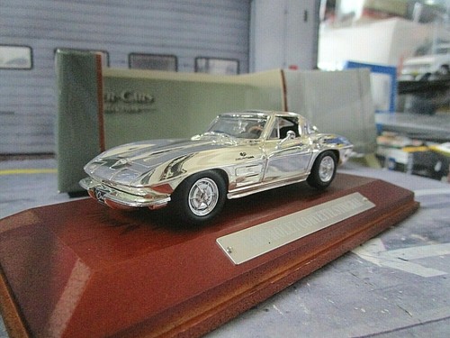 CHEVROLET Corvette MKII Stingray Coupe CHROME 1965 V8 Muscle Car chrom IXO 1:43