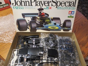 TAMIYA-1-12-Lotus-72D-John-Player-Special-Model-KIT-12013