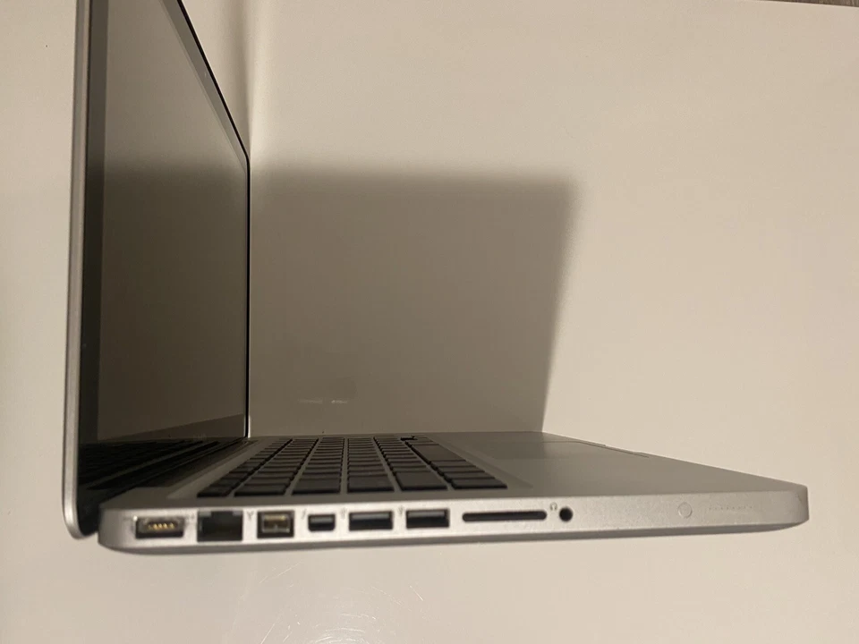 Apple Macbook Pro 13" Laptop | 8 GB RAM + 1 TB HD | 2 YR WARRANTY + OFFICE - Image 4 of 4