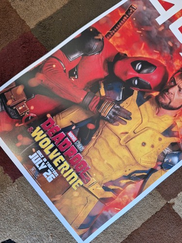 Marvel Deadpool & Wolverine Collector's Movie Poster ( T14 ) - Picture 4 of 6