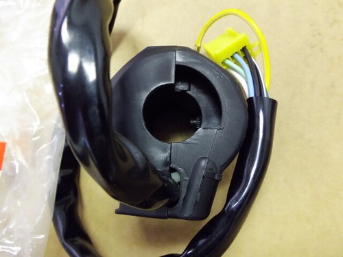 Suzuki RG125 Switch LH NOS RG125J HandleBar GEAR SWITCH OEM Gamma 37400-34A01 - Bild 8 von 11