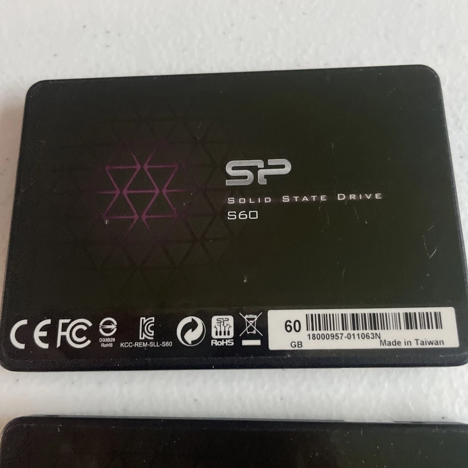Silicon Power A55 S60 - 64 GB — 60 GB Internal Internal SSD - Image 3 of 4
