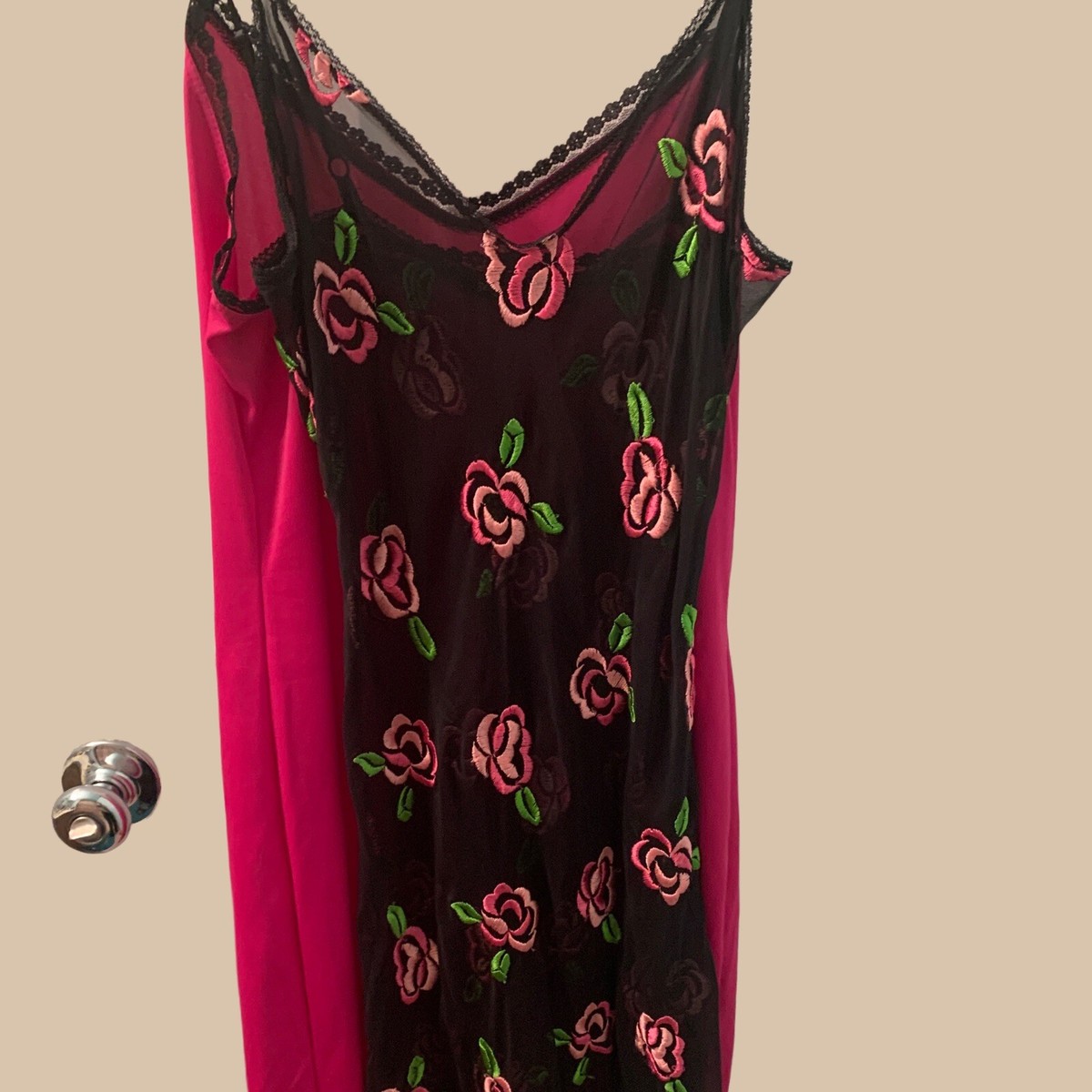 Vtg Betsey Johnson 🌺 Pink Floral Rose Embroidered Slip