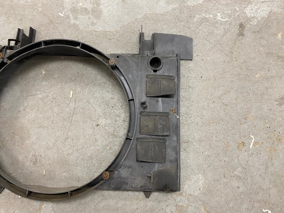 Cubierta del ventilador de refrigeración del radiador 98-00 Volvo 850R V70R 850 S70 V70 C70 9445435 #386E Foto 3 de 3