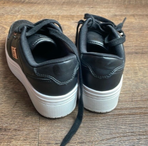 G By Guess Women’s Sneaker Sz 6 Black Gold Los Angeles Designer GBG SKU #261 - Picture 2 of 8
