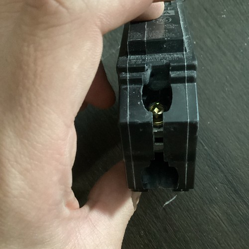 GENERAL ELECTRIC CIRCUIT BREAKER G0241 RT-693 20A E-11592 1POLE 120/240V NB - Picture 2 of 7