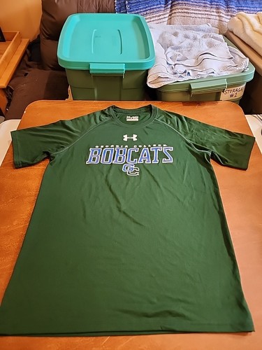 Georgia College Bobcats Under Armour Men's MEDIUM Loose S/S Green Shirt EUC. SB8 - Picture 1 of 8