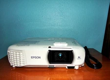 Epson Home Cinema 1080 3LCD 1080p Projector Good Condition ISSUES